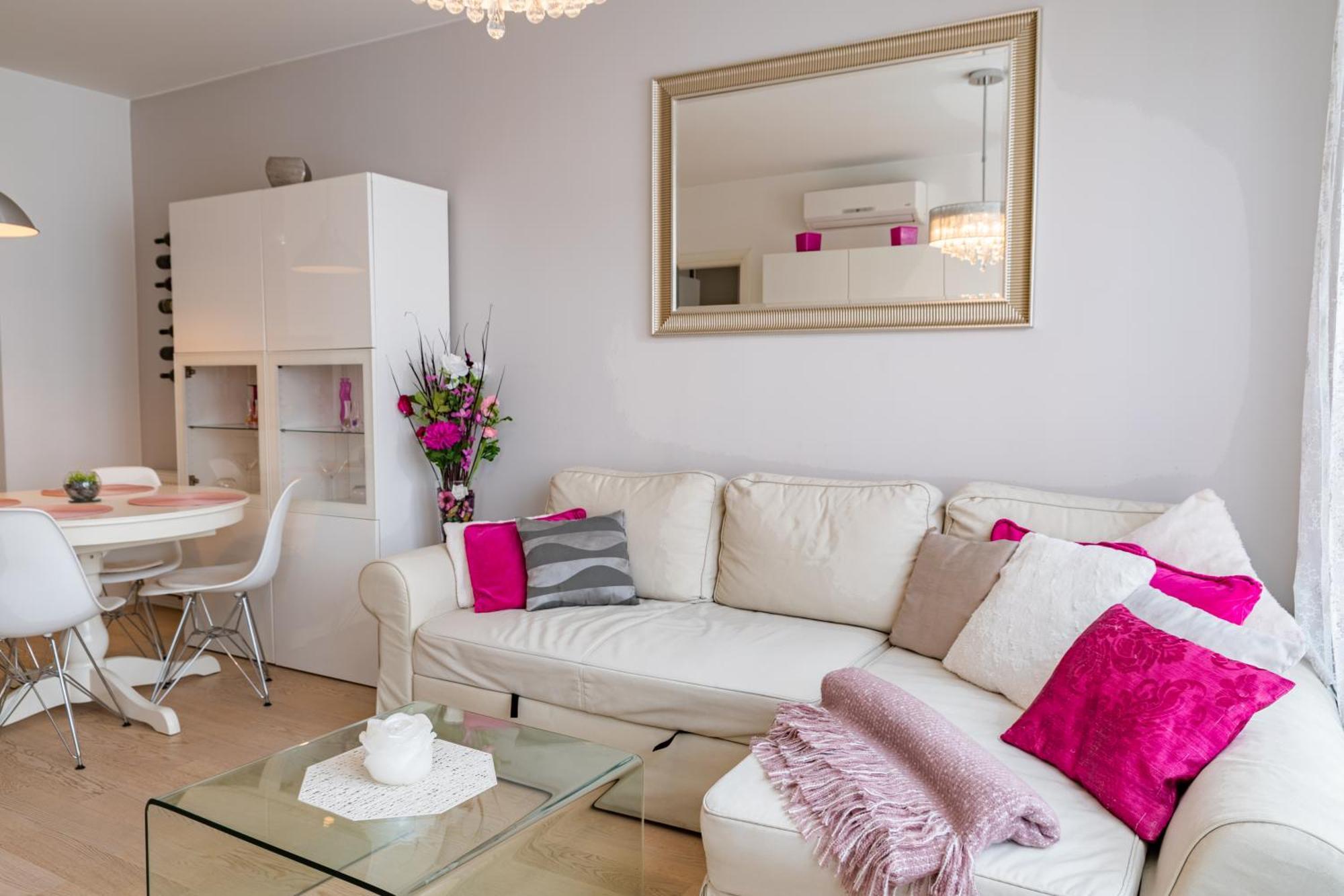 Apartmán Flexible Selfcheckins 23 - Zagreb - Garage - Electric Vehicle Ccharger - Loggia - New - Luxury Exteriér fotografie